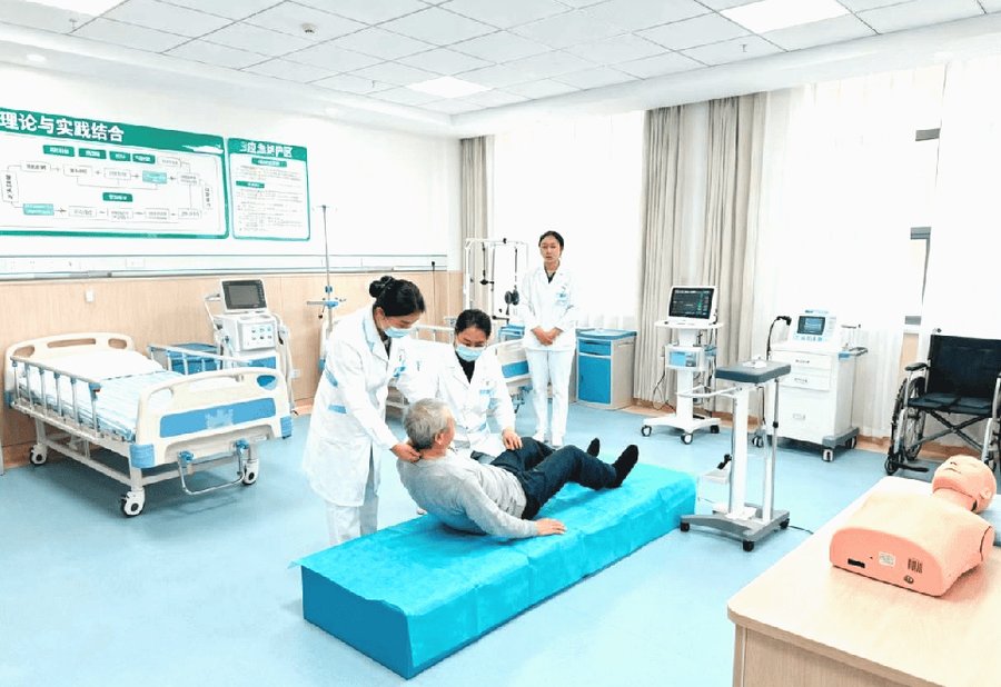 新津区夫妻二人想住同一间房,五津镇乐欣老年服务中心双人间实际能怎么安排