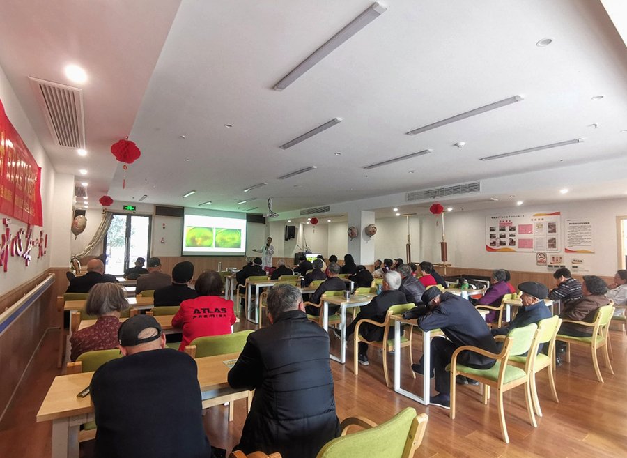 新津区夫妻二人想住同一间房,五津镇乐欣老年服务中心双人间实际能怎么安排