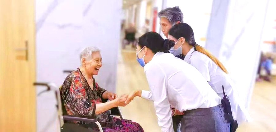 异地户籍老人在成都入住锦欣花乡康养中心事宜梳理