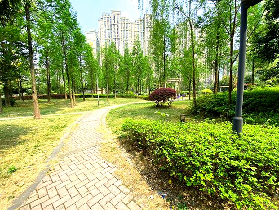 在成都,椿萱茂老年公寓为带尿管或造口的老人提供怎样的照护支持?