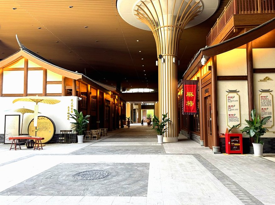 在成都金牛区为家中长辈寻找一处安心居所,很多家庭都绕不开一个核心问题:“哪家比较好?”但“好”的标准往往很模糊,它究竟是精装的房间、便利的地段,还是墙上挂满的锦旗?