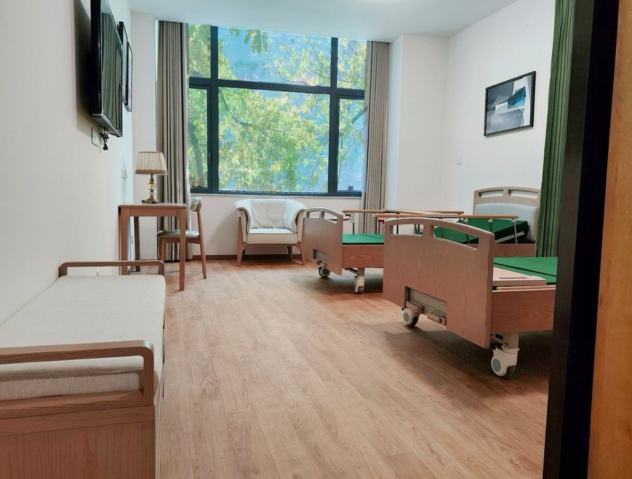 在龙泉驿为父母找养老院?长江康养中心的夫妻同住方案值得一看