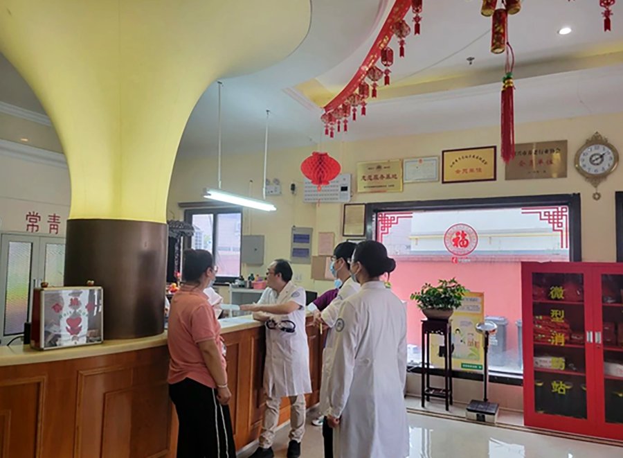 在青白江,常青藤养老服务中心如何守护失能长者的尊严与安宁?