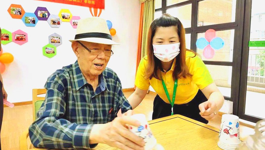 走访成都锦江区这家五星养老机构——孝慈苑的康复服务观察
