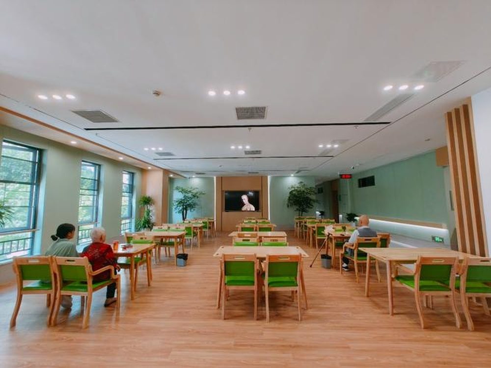 成都鸣恩康养中心实景图5