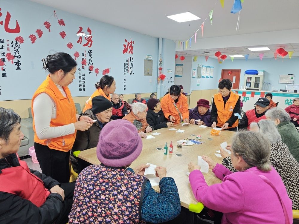 成都市锦江区暖巢人家照料护理中心实景图2
