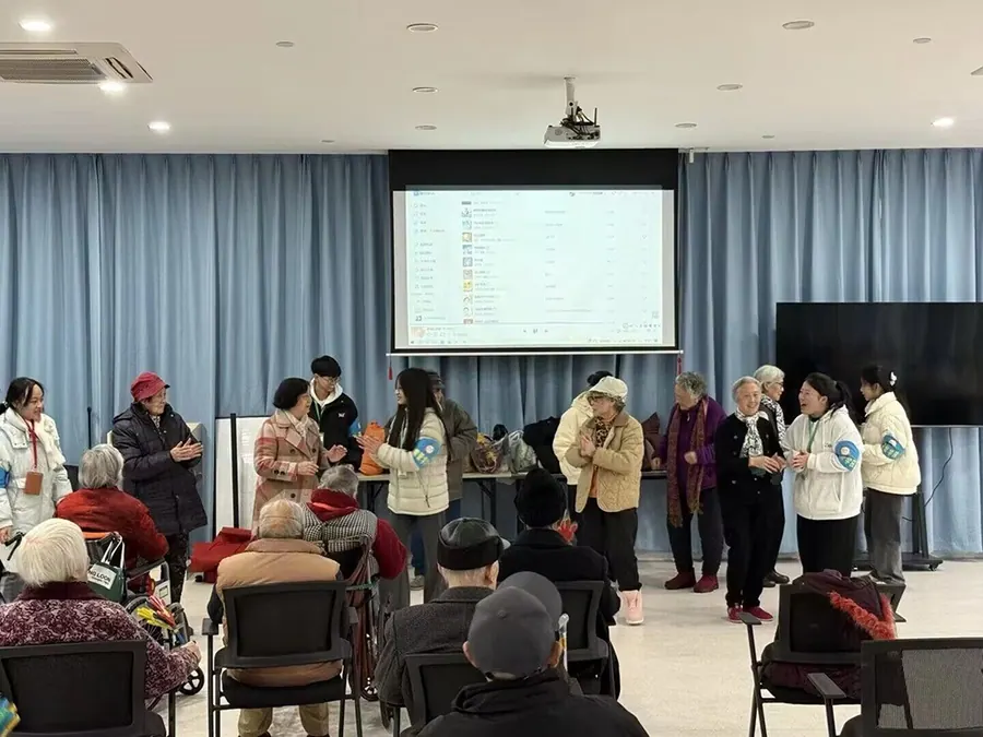 成都锦欣乐福养老中心院内环境实拍