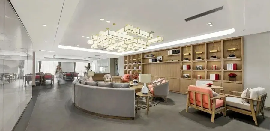 成都龙湖椿山万树梵城老年公寓(龙湖·滨江天街店)院内环境实拍