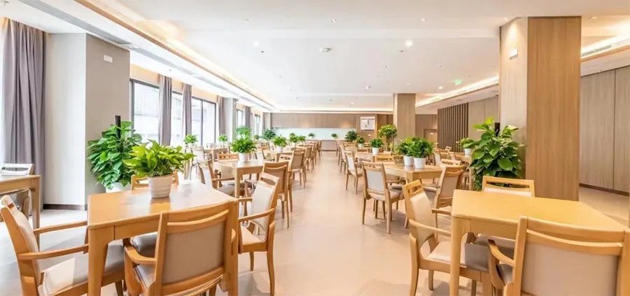 成都龙湖椿山万树梵城老年公寓(龙湖·滨江天街店)实景图
