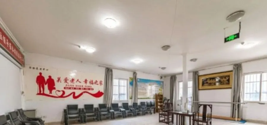 成都市华桥养老中心院内环境实拍