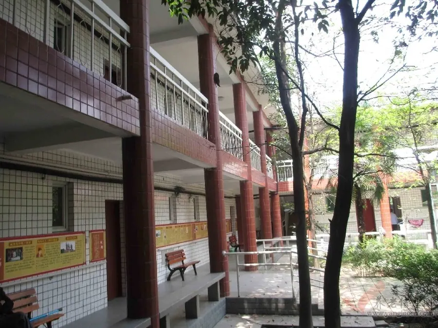 成都新繁镇金地社区养老服务站(养老院)院内环境实拍